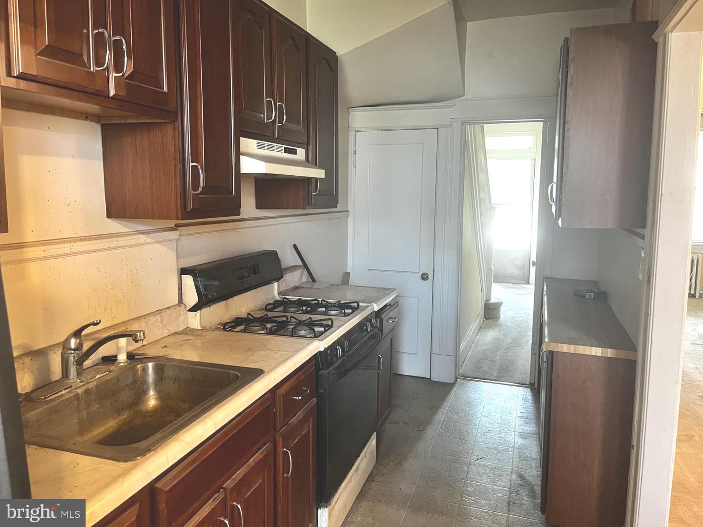 1667 MONTELLO AVE NE, WASHINGTON, District Of Columbia 20002, 3 Bedrooms Bedrooms, 9 Rooms Rooms,1 BathroomBathrooms,Residential,For sale,1667 MONTELLO AVE NE,DCDC2206084 MLS # DCDC2206084