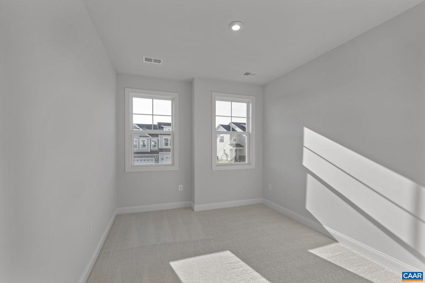 49 RIDGELINE DR, WAYNESBORO, Virginia 22980, 3 Bedrooms Bedrooms, ,2 BathroomsBathrooms,Residential,For sale,49 RIDGELINE DR,665790 MLS # 665790