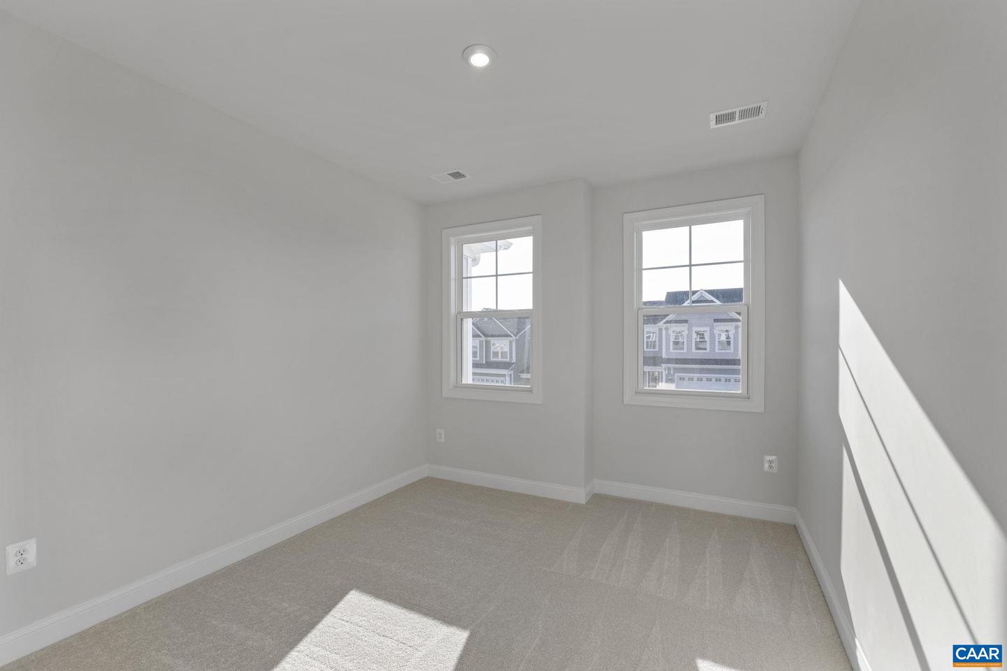 49 RIDGELINE DR, WAYNESBORO, Virginia 22980, 3 Bedrooms Bedrooms, ,2 BathroomsBathrooms,Residential,For sale,49 RIDGELINE DR,665790 MLS # 665790