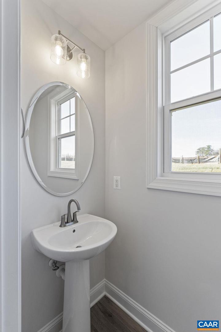 49 RIDGELINE DR, WAYNESBORO, Virginia 22980, 3 Bedrooms Bedrooms, ,2 BathroomsBathrooms,Residential,For sale,49 RIDGELINE DR,665790 MLS # 665790