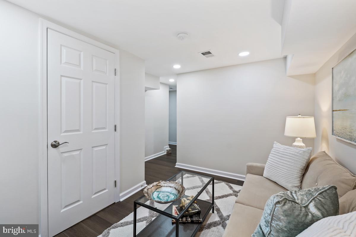4224 SOUTHERN AVE SE, WASHINGTON, District Of Columbia 20019, 3 Bedrooms Bedrooms, ,2 BathroomsBathrooms,Residential,For sale,4224 SOUTHERN AVE SE,DCDC2206106 MLS # DCDC2206106
