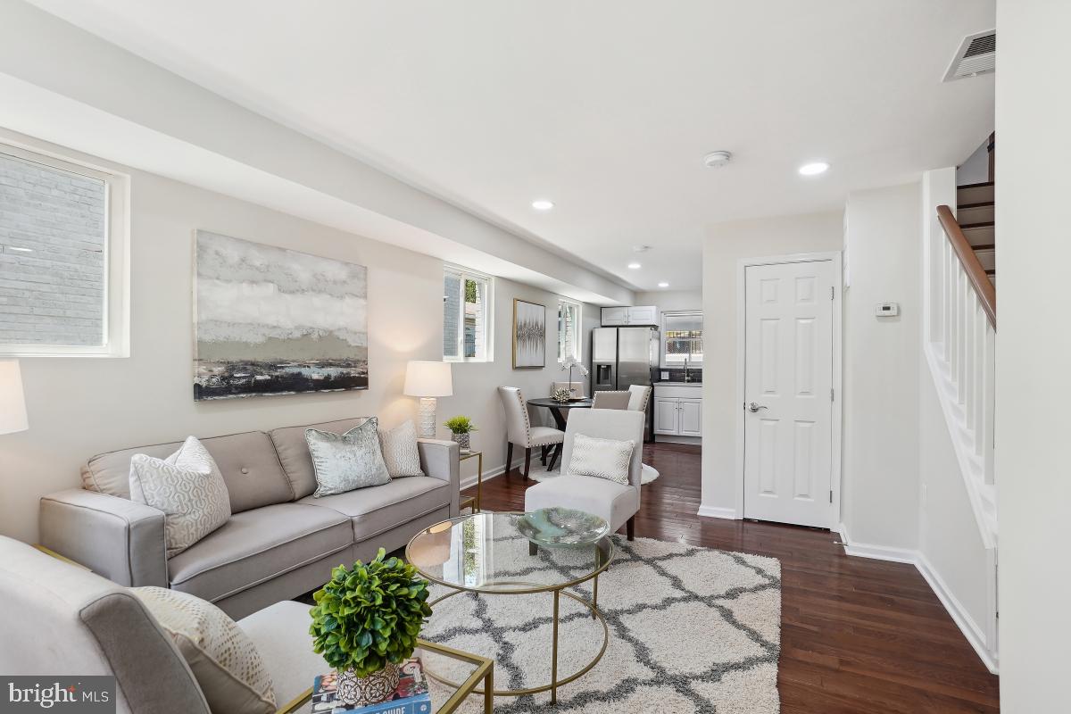 4224 SOUTHERN AVE SE, WASHINGTON, District Of Columbia 20019, 3 Bedrooms Bedrooms, ,2 BathroomsBathrooms,Residential,For sale,4224 SOUTHERN AVE SE,DCDC2206106 MLS # DCDC2206106