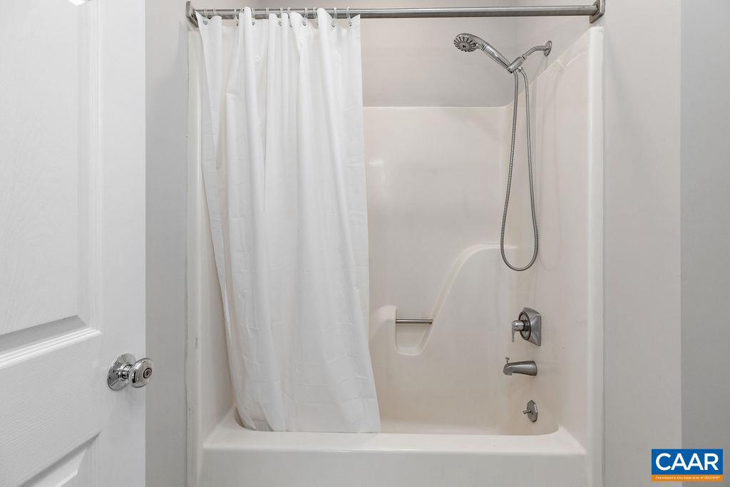 18 BRIARWOOD LN, WINTERGREEN RESORT, Virginia 22967, 2 Bedrooms Bedrooms, ,2 BathroomsBathrooms,Residential,For sale,18 BRIARWOOD LN,665791 MLS # 665791