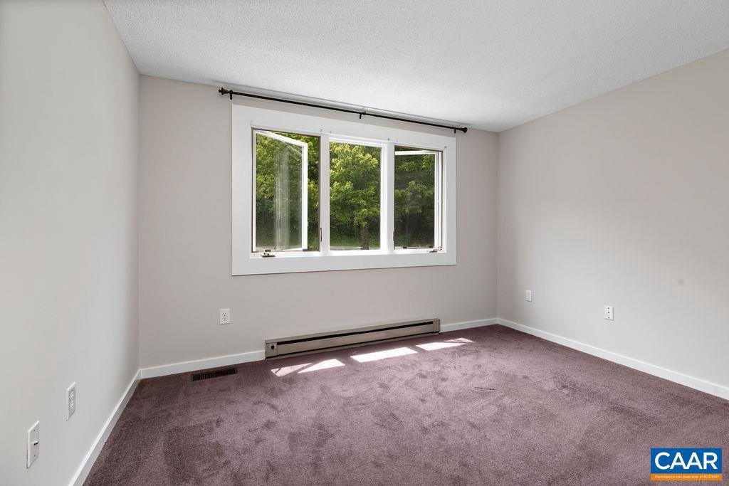 18 BRIARWOOD LN, WINTERGREEN RESORT, Virginia 22967, 2 Bedrooms Bedrooms, ,2 BathroomsBathrooms,Residential,For sale,18 BRIARWOOD LN,665791 MLS # 665791