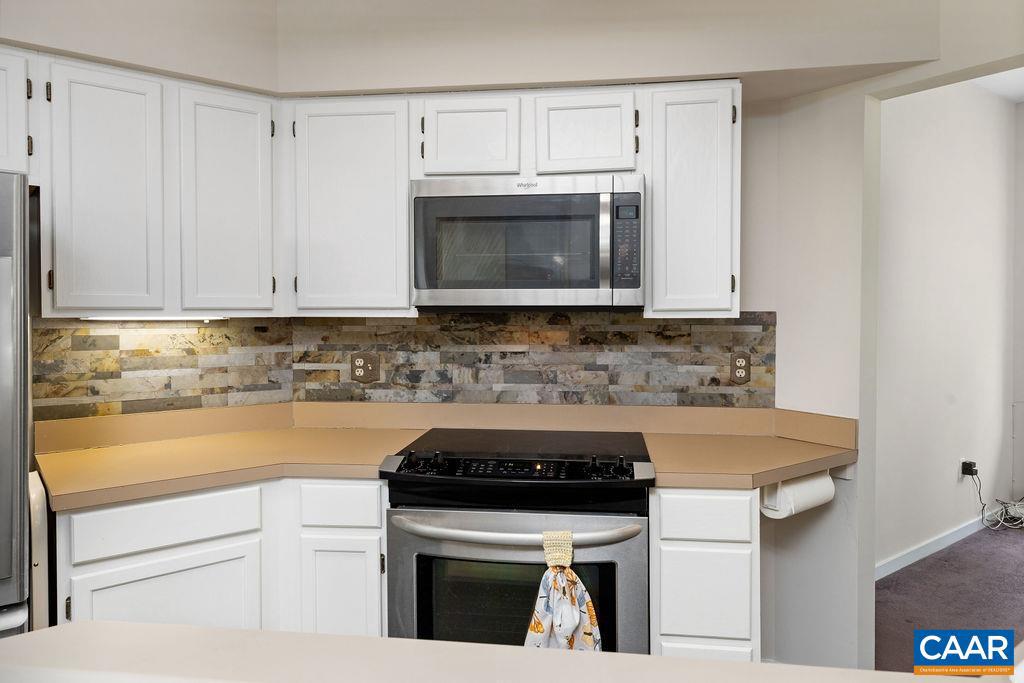 18 BRIARWOOD LN, WINTERGREEN RESORT, Virginia 22967, 2 Bedrooms Bedrooms, ,2 BathroomsBathrooms,Residential,For sale,18 BRIARWOOD LN,665791 MLS # 665791