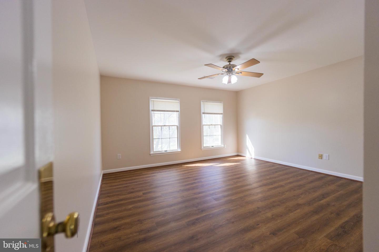 11102 BOWEN AVE, GREAT FALLS, Virginia 22066, 4 Bedrooms Bedrooms, ,3 BathroomsBathrooms,Residential,For sale,11102 BOWEN AVE,VAFX2247882 MLS # VAFX2247882