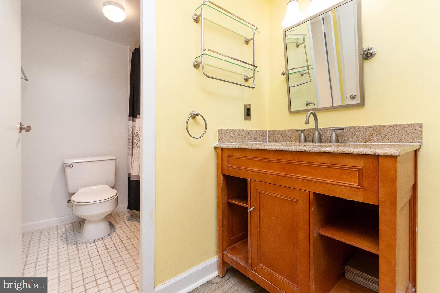 2500 N VAN DORN ST #916, ALEXANDRIA, Virginia 22302, ,1 BathroomBathrooms,Residential,For sale,2500 N VAN DORN ST #916,VAAX2043330 MLS # VAAX2043330