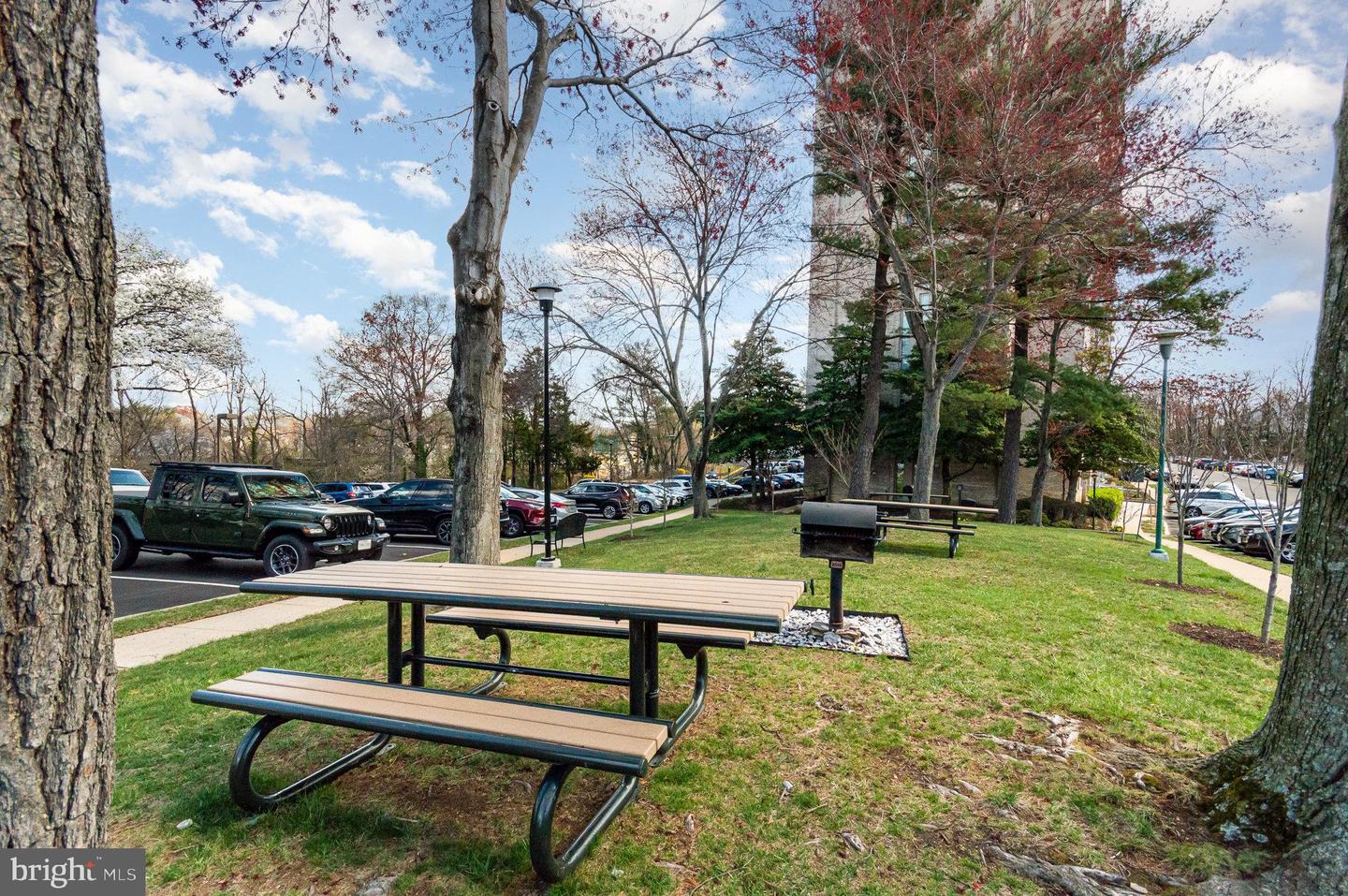 2500 N VAN DORN ST #916, ALEXANDRIA, Virginia 22302, ,1 BathroomBathrooms,Residential,For sale,2500 N VAN DORN ST #916,VAAX2043330 MLS # VAAX2043330