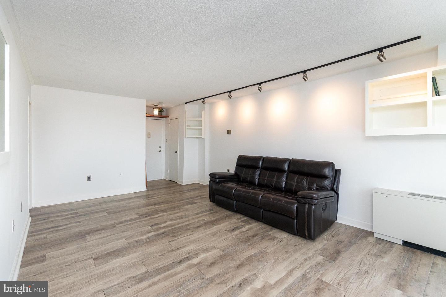 2500 N VAN DORN ST #916, ALEXANDRIA, Virginia 22302, ,1 BathroomBathrooms,Residential,For sale,2500 N VAN DORN ST #916,VAAX2043330 MLS # VAAX2043330