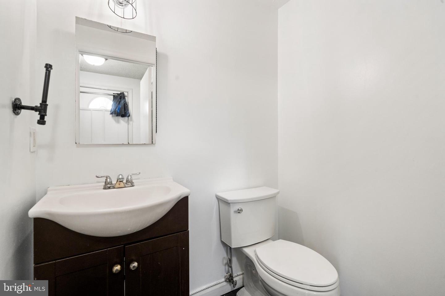 1610 SIERRA WOODS DR, RESTON, Virginia 20194, 3 Bedrooms Bedrooms, ,2 BathroomsBathrooms,Residential,For sale,1610 SIERRA WOODS DR,VAFX2233922 MLS # VAFX2233922