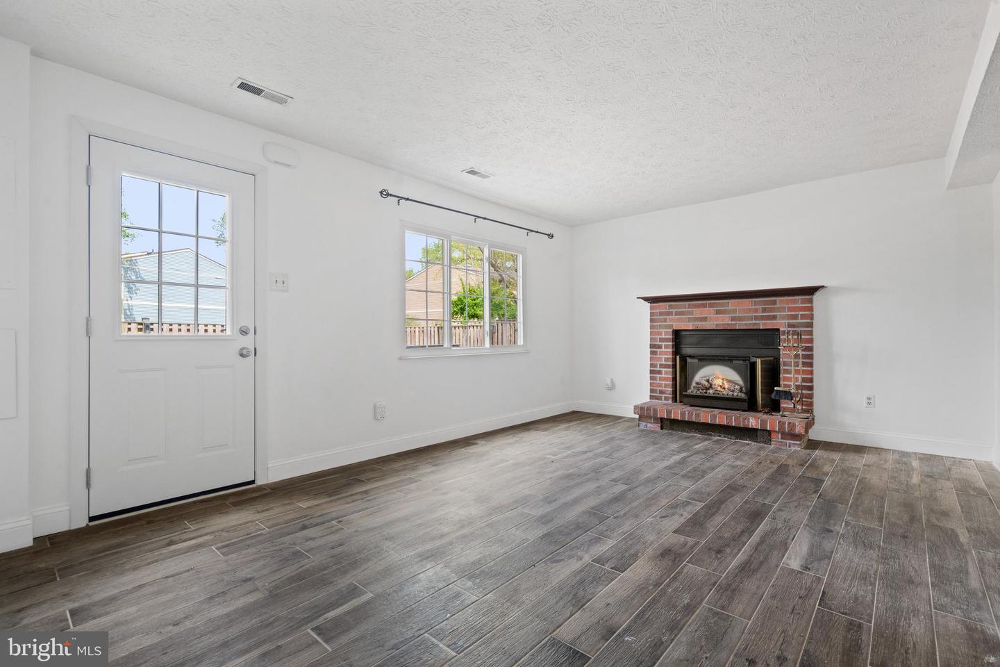 1610 SIERRA WOODS DR, RESTON, Virginia 20194, 3 Bedrooms Bedrooms, ,2 BathroomsBathrooms,Residential,For sale,1610 SIERRA WOODS DR,VAFX2233922 MLS # VAFX2233922