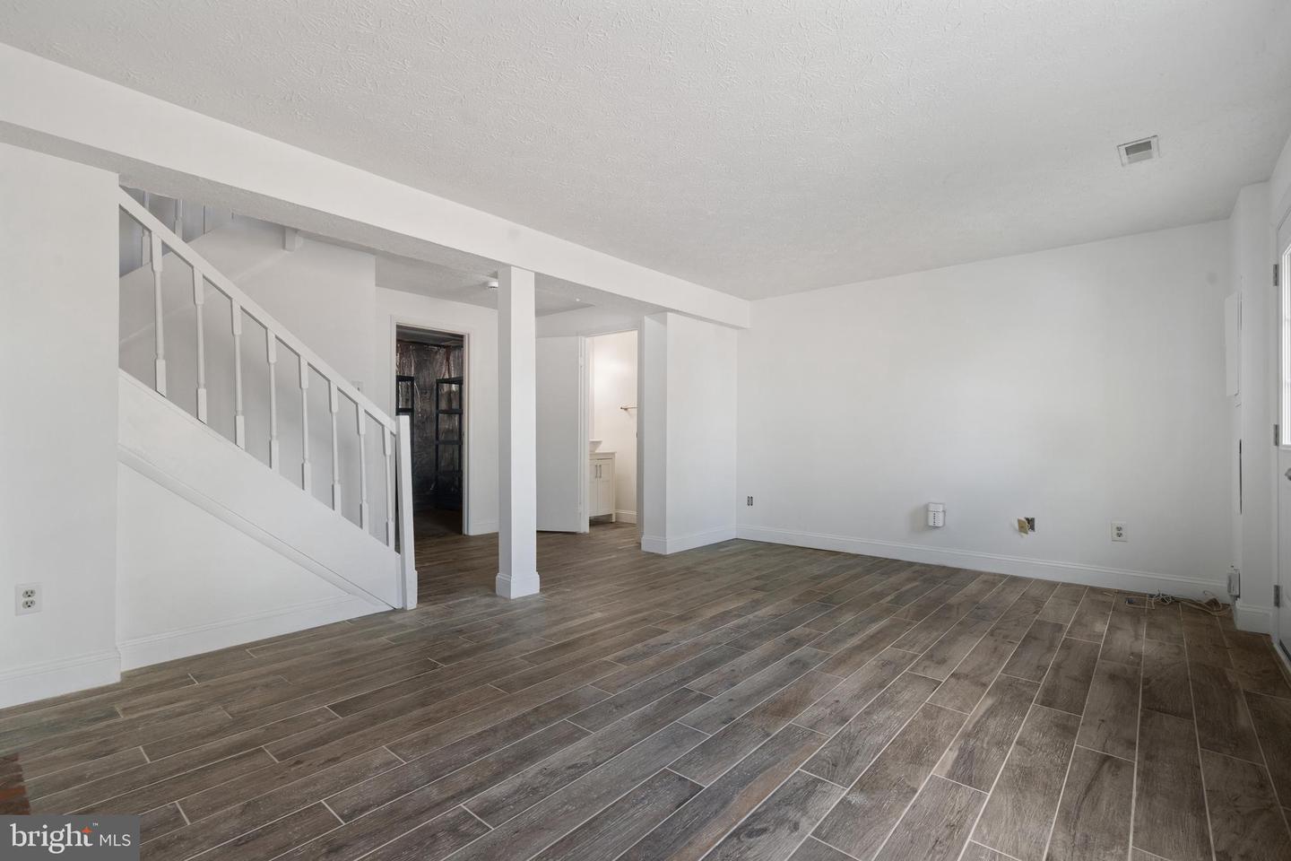 1610 SIERRA WOODS DR, RESTON, Virginia 20194, 3 Bedrooms Bedrooms, ,2 BathroomsBathrooms,Residential,For sale,1610 SIERRA WOODS DR,VAFX2233922 MLS # VAFX2233922