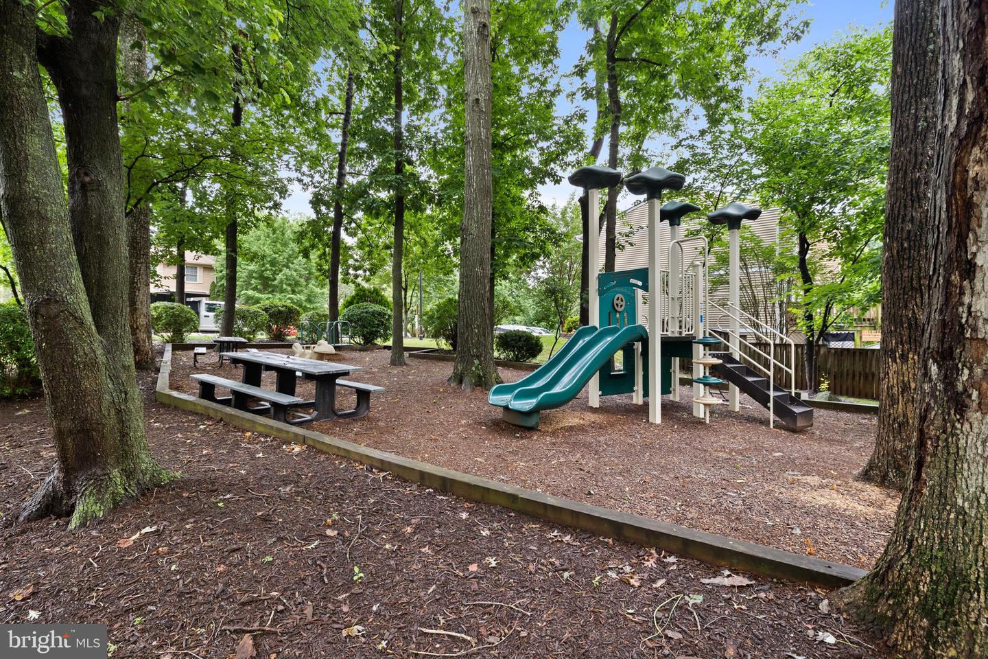 1610 SIERRA WOODS DR, RESTON, Virginia 20194, 3 Bedrooms Bedrooms, ,2 BathroomsBathrooms,Residential,For sale,1610 SIERRA WOODS DR,VAFX2233922 MLS # VAFX2233922