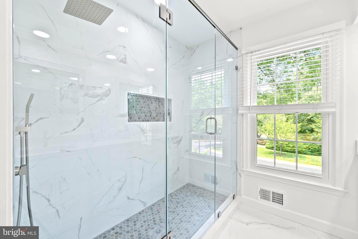 4630 LUXBERRY DR, FAIRFAX, Virginia 22032, 3 Bedrooms Bedrooms, ,3 BathroomsBathrooms,Residential,For sale,4630 LUXBERRY DR,VAFX2239612 MLS # VAFX2239612