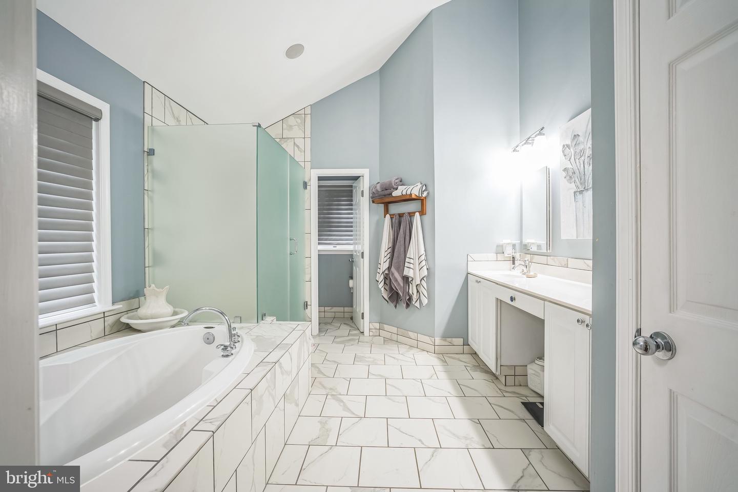 25423 PLANTING FIELD DR, CHANTILLY, Virginia 20152, 5 Bedrooms Bedrooms, ,3 BathroomsBathrooms,Residential,For sale,25423 PLANTING FIELD DR,VALO2096410 MLS # VALO2096410