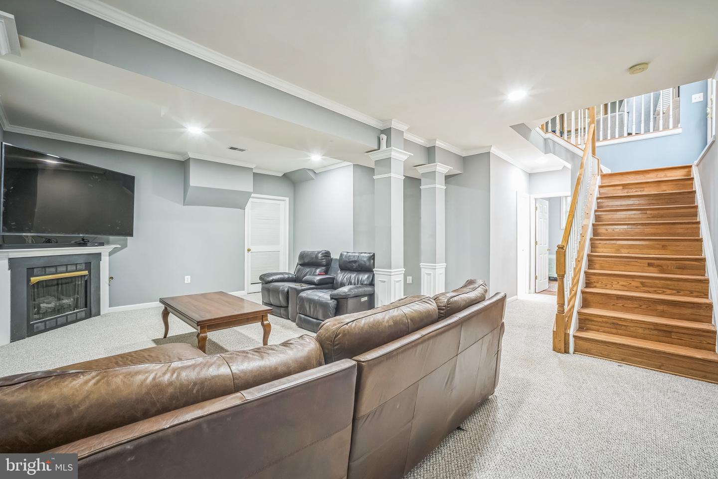 25423 PLANTING FIELD DR, CHANTILLY, Virginia 20152, 5 Bedrooms Bedrooms, ,3 BathroomsBathrooms,Residential,For sale,25423 PLANTING FIELD DR,VALO2096410 MLS # VALO2096410