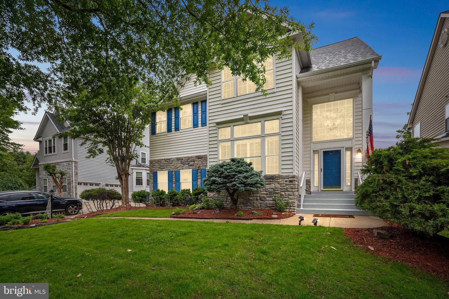 25423 PLANTING FIELD DR, CHANTILLY, Virginia 20152, 5 Bedrooms Bedrooms, ,3 BathroomsBathrooms,Residential,For sale,25423 PLANTING FIELD DR,VALO2096410 MLS # VALO2096410