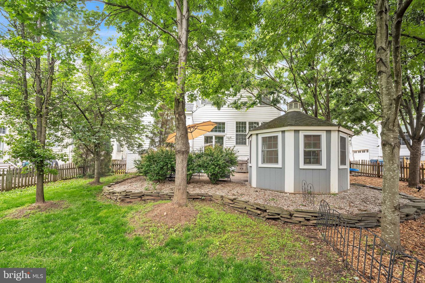 25423 PLANTING FIELD DR, CHANTILLY, Virginia 20152, 5 Bedrooms Bedrooms, ,3 BathroomsBathrooms,Residential,For sale,25423 PLANTING FIELD DR,VALO2096410 MLS # VALO2096410