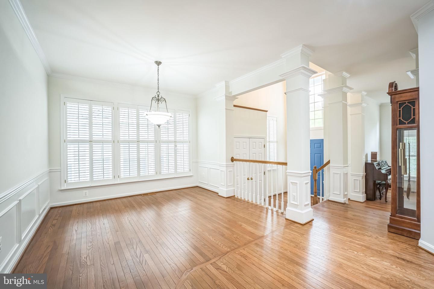 25423 PLANTING FIELD DR, CHANTILLY, Virginia 20152, 5 Bedrooms Bedrooms, ,3 BathroomsBathrooms,Residential,For sale,25423 PLANTING FIELD DR,VALO2096410 MLS # VALO2096410