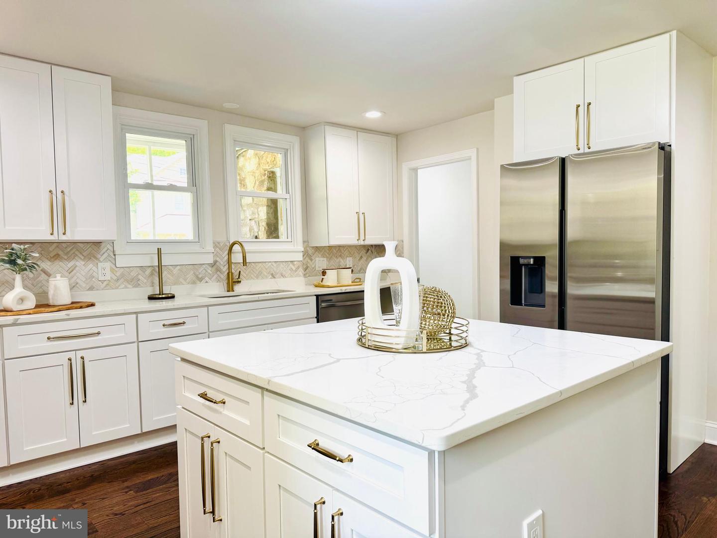 716 VILLA AVE, FRONT ROYAL, Virginia 22630, 4 Bedrooms Bedrooms, ,3 BathroomsBathrooms,Residential,For sale,716 VILLA AVE,VAWR2011388 MLS # VAWR2011388