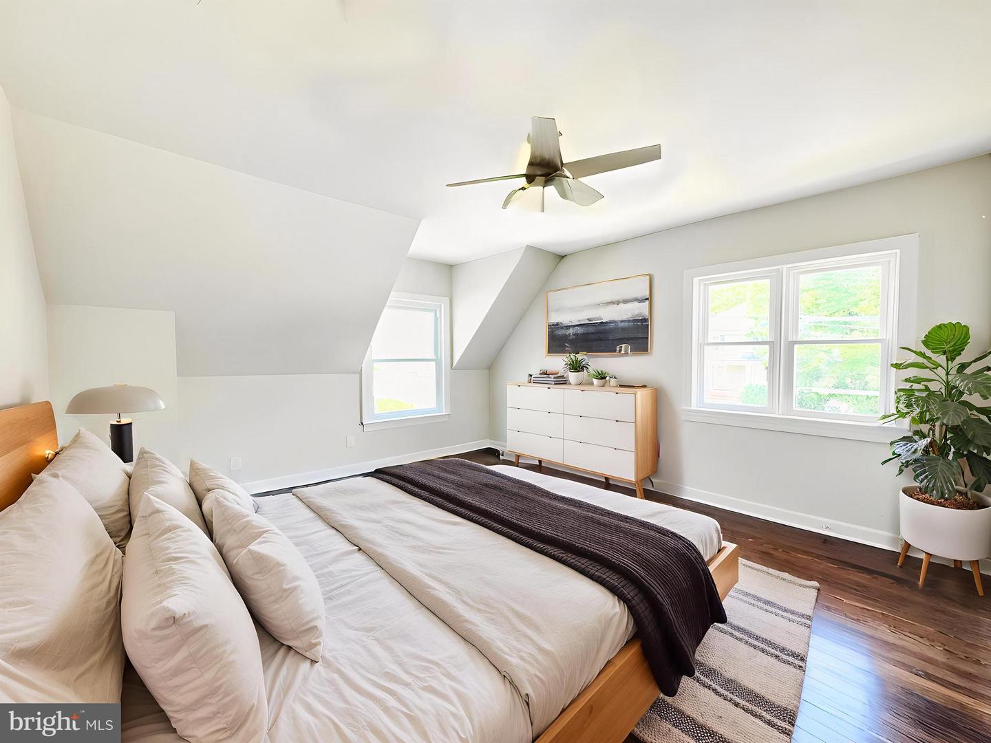 716 VILLA AVE, FRONT ROYAL, Virginia 22630, 4 Bedrooms Bedrooms, ,3 BathroomsBathrooms,Residential,For sale,716 VILLA AVE,VAWR2011388 MLS # VAWR2011388