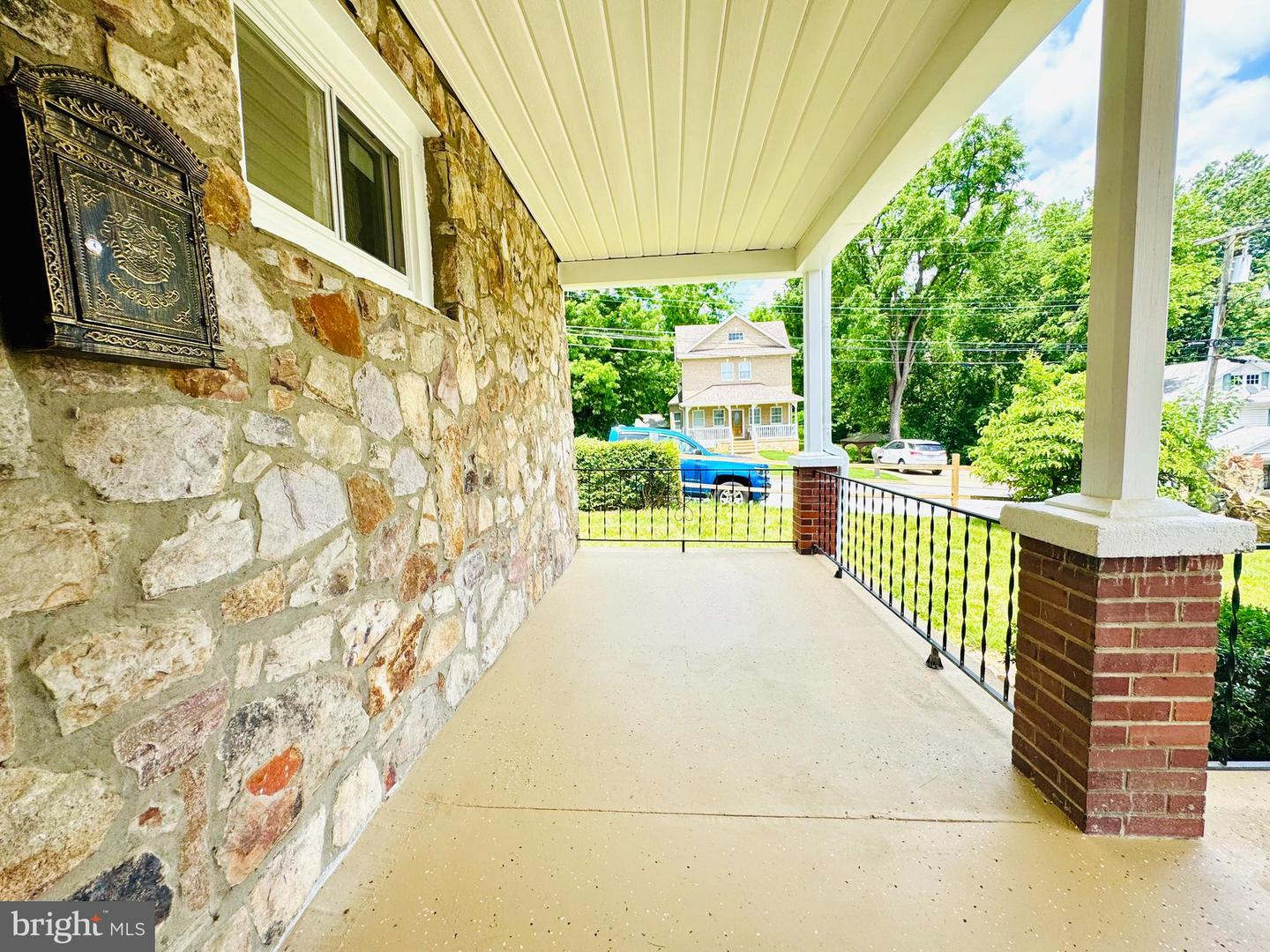 716 VILLA AVE, FRONT ROYAL, Virginia 22630, 4 Bedrooms Bedrooms, ,3 BathroomsBathrooms,Residential,For sale,716 VILLA AVE,VAWR2011388 MLS # VAWR2011388