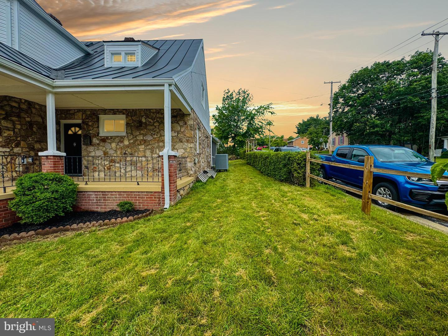 716 VILLA AVE, FRONT ROYAL, Virginia 22630, 4 Bedrooms Bedrooms, ,3 BathroomsBathrooms,Residential,For sale,716 VILLA AVE,VAWR2011388 MLS # VAWR2011388