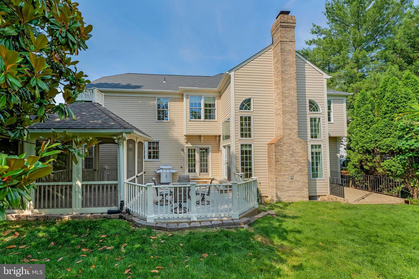 12691 FOX WOODS DR, HERNDON, Virginia 20171, 4 Bedrooms Bedrooms, ,4 BathroomsBathrooms,Residential,For sale,12691 FOX WOODS DR,VAFX2245616 MLS # VAFX2245616