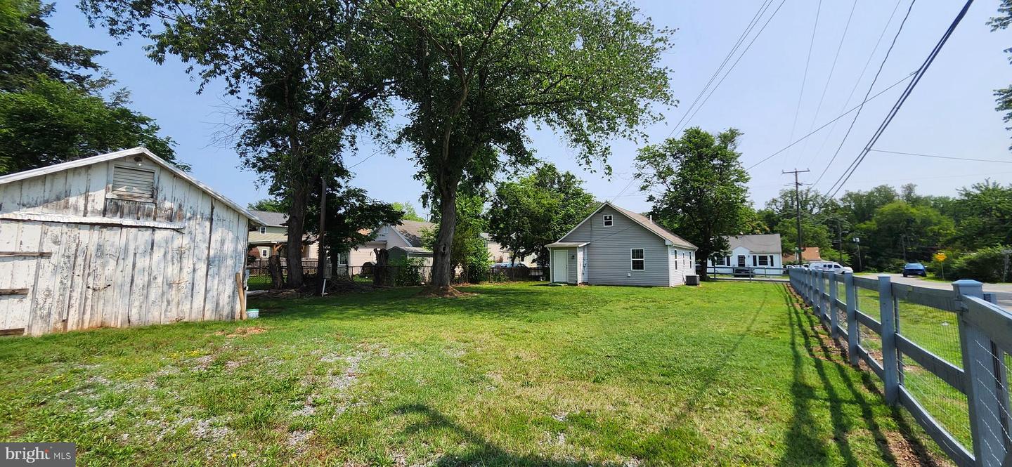 320 THIRD ST, FREDERICKSBURG, Virginia 22408, 2 Bedrooms Bedrooms, ,1 BathroomBathrooms,Residential,For sale,320 THIRD ST,VASP2033750 MLS # VASP2033750
