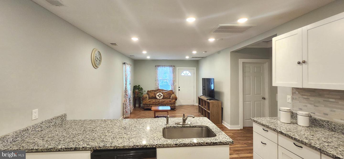 320 THIRD ST, FREDERICKSBURG, Virginia 22408, 2 Bedrooms Bedrooms, ,1 BathroomBathrooms,Residential,For sale,320 THIRD ST,VASP2033750 MLS # VASP2033750