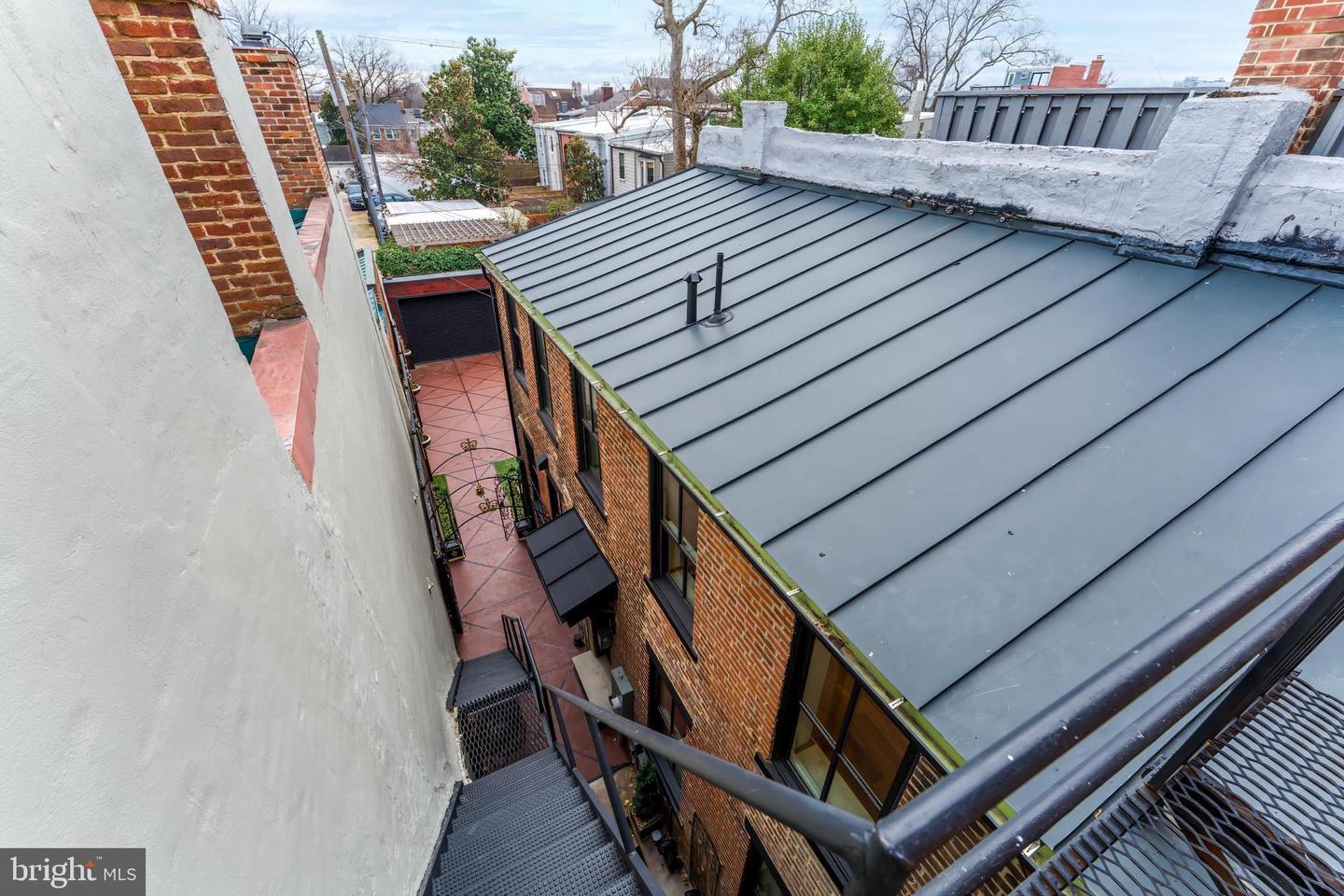 810 PRINCE ST, ALEXANDRIA, Virginia 22314, 6 Bedrooms Bedrooms, ,4 BathroomsBathrooms,Residential,For sale,810 PRINCE ST,VAAX2046252 MLS # VAAX2046252