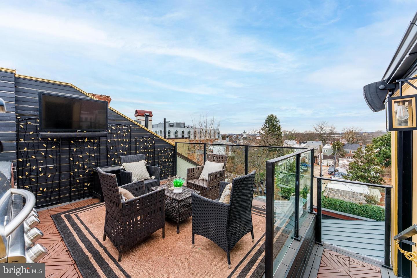 810 PRINCE ST, ALEXANDRIA, Virginia 22314, 6 Bedrooms Bedrooms, ,4 BathroomsBathrooms,Residential,For sale,810 PRINCE ST,VAAX2046252 MLS # VAAX2046252