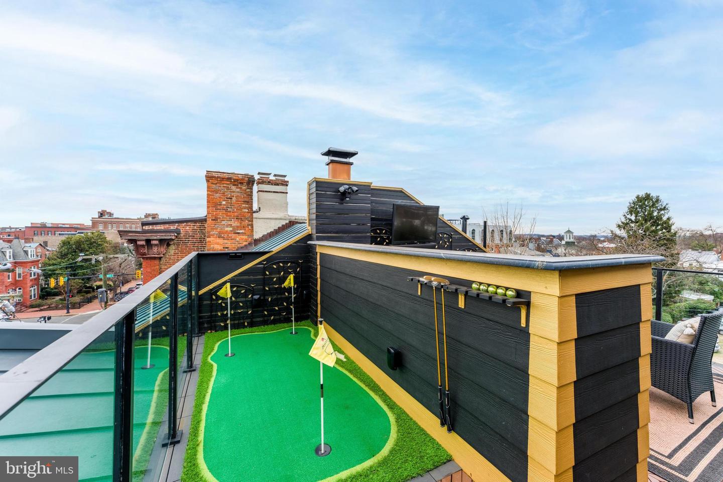 810 PRINCE ST, ALEXANDRIA, Virginia 22314, 6 Bedrooms Bedrooms, ,4 BathroomsBathrooms,Residential,For sale,810 PRINCE ST,VAAX2046252 MLS # VAAX2046252