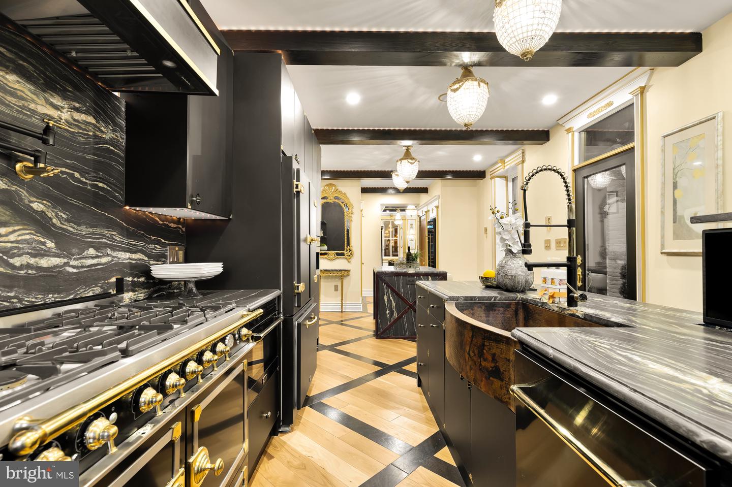 810 PRINCE ST, ALEXANDRIA, Virginia 22314, 6 Bedrooms Bedrooms, ,4 BathroomsBathrooms,Residential,For sale,810 PRINCE ST,VAAX2046252 MLS # VAAX2046252