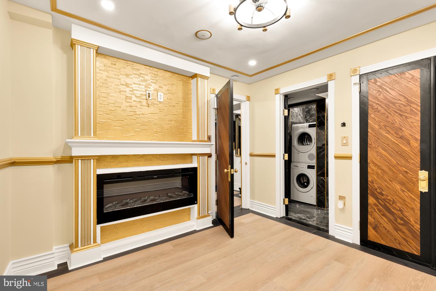 810 PRINCE ST, ALEXANDRIA, Virginia 22314, 6 Bedrooms Bedrooms, ,4 BathroomsBathrooms,Residential,For sale,810 PRINCE ST,VAAX2046252 MLS # VAAX2046252