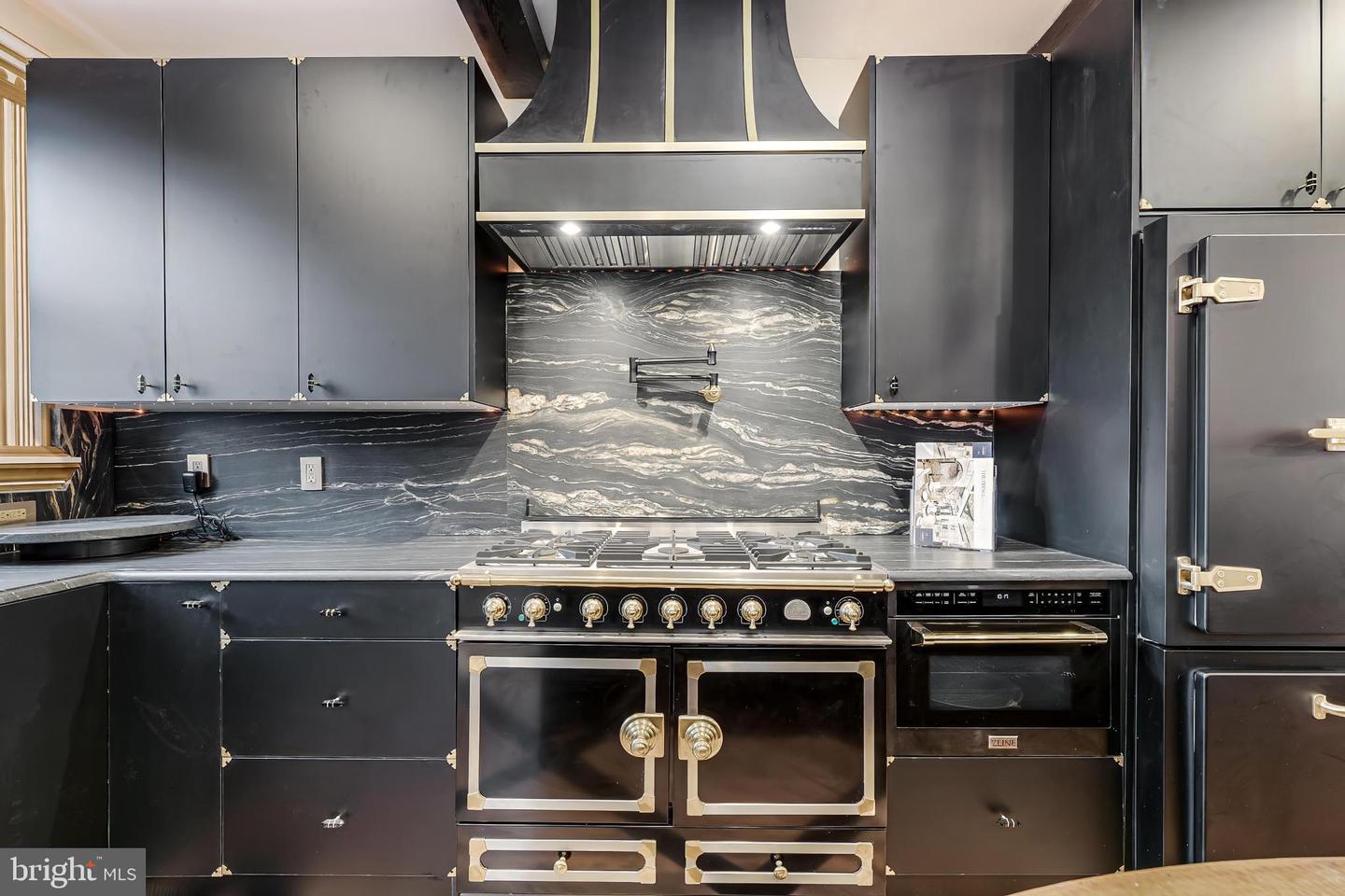 810 PRINCE ST, ALEXANDRIA, Virginia 22314, 6 Bedrooms Bedrooms, ,4 BathroomsBathrooms,Residential,For sale,810 PRINCE ST,VAAX2046252 MLS # VAAX2046252