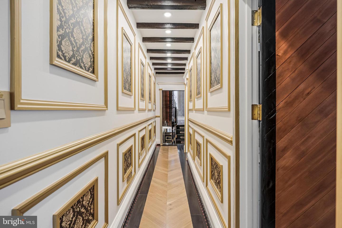 810 PRINCE ST, ALEXANDRIA, Virginia 22314, 6 Bedrooms Bedrooms, ,4 BathroomsBathrooms,Residential,For sale,810 PRINCE ST,VAAX2046252 MLS # VAAX2046252