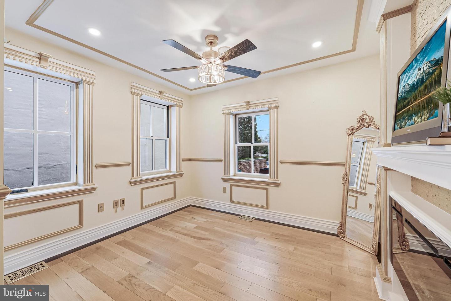 810 PRINCE ST, ALEXANDRIA, Virginia 22314, 6 Bedrooms Bedrooms, ,4 BathroomsBathrooms,Residential,For sale,810 PRINCE ST,VAAX2046252 MLS # VAAX2046252