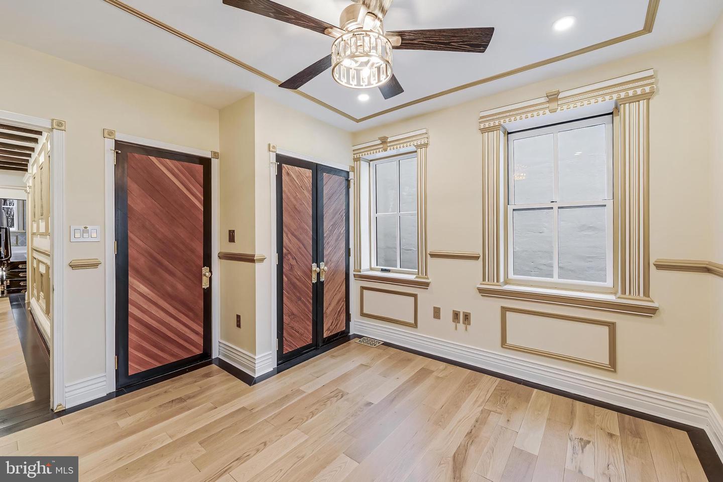 810 PRINCE ST, ALEXANDRIA, Virginia 22314, 6 Bedrooms Bedrooms, ,4 BathroomsBathrooms,Residential,For sale,810 PRINCE ST,VAAX2046252 MLS # VAAX2046252