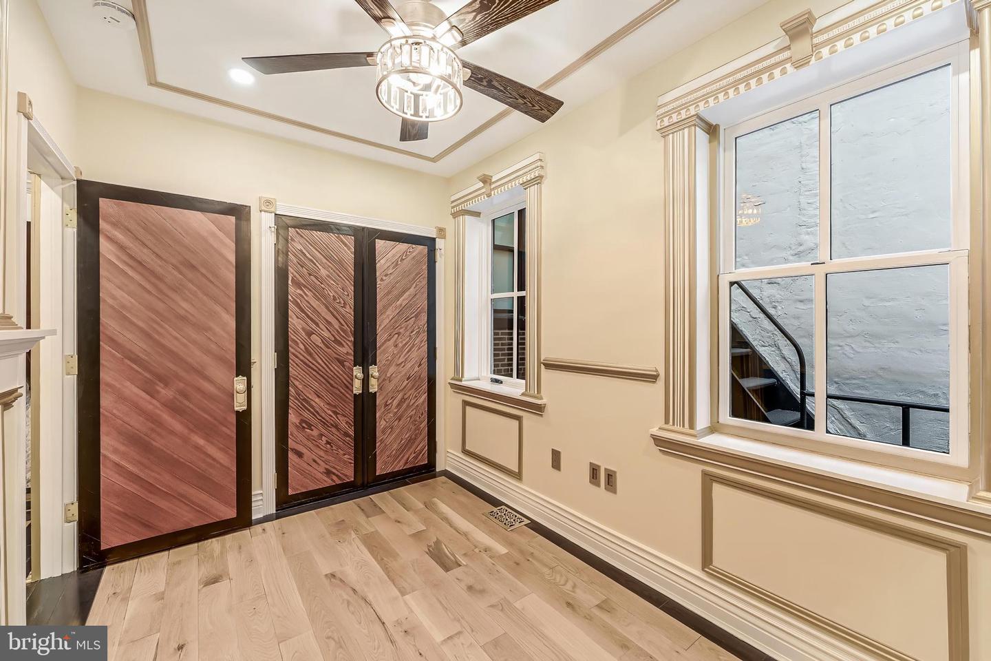 810 PRINCE ST, ALEXANDRIA, Virginia 22314, 6 Bedrooms Bedrooms, ,4 BathroomsBathrooms,Residential,For sale,810 PRINCE ST,VAAX2046252 MLS # VAAX2046252