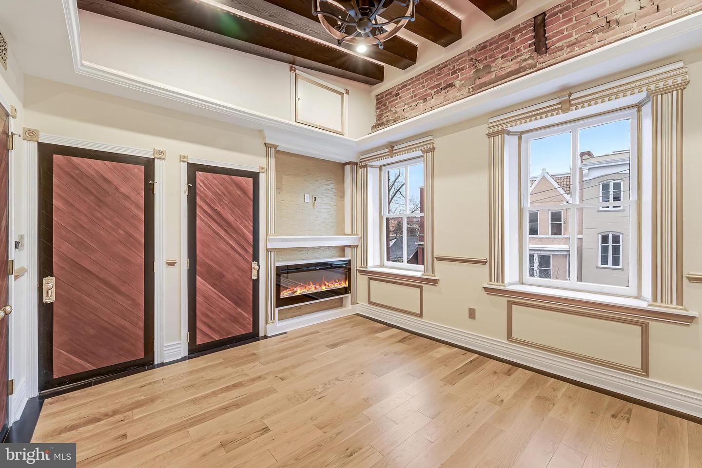 810 PRINCE ST, ALEXANDRIA, Virginia 22314, 6 Bedrooms Bedrooms, ,4 BathroomsBathrooms,Residential,For sale,810 PRINCE ST,VAAX2046252 MLS # VAAX2046252