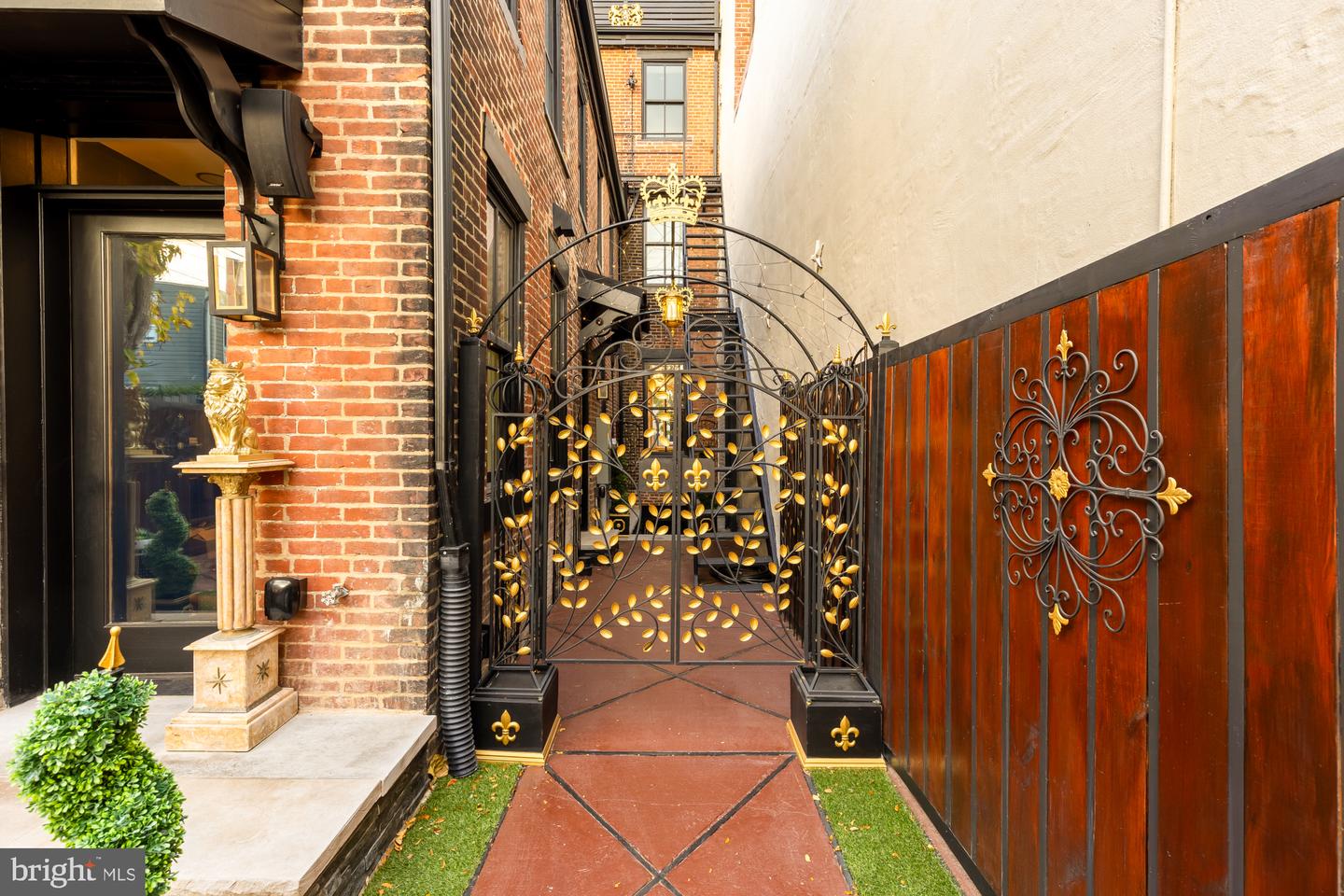 810 PRINCE ST, ALEXANDRIA, Virginia 22314, 6 Bedrooms Bedrooms, ,4 BathroomsBathrooms,Residential,For sale,810 PRINCE ST,VAAX2046252 MLS # VAAX2046252