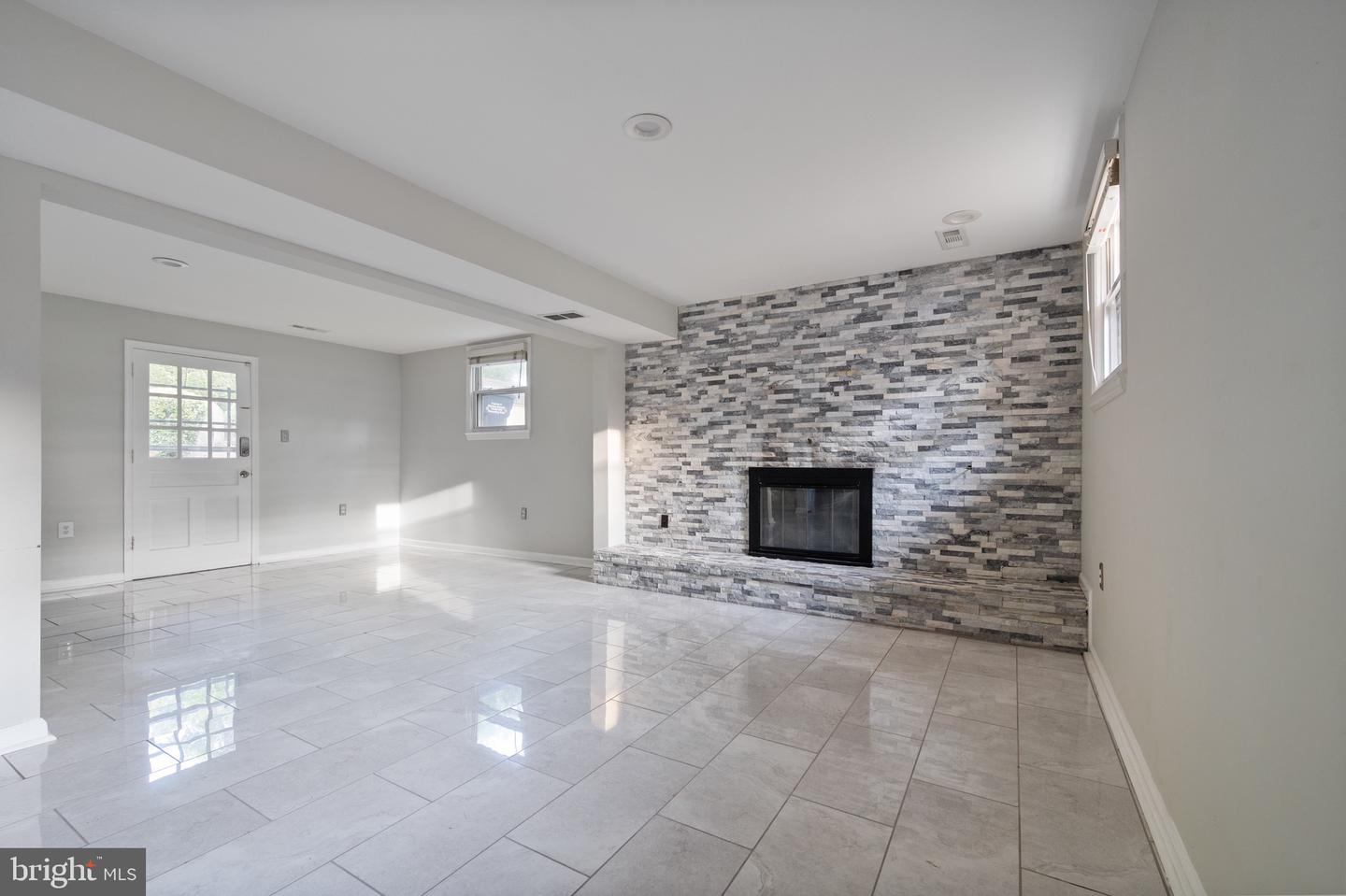 2413 CHILDS LN, ALEXANDRIA, Virginia 22308, 4 Bedrooms Bedrooms, ,3 BathroomsBathrooms,Residential,For sale,2413 CHILDS LN,VAFX2246672 MLS # VAFX2246672