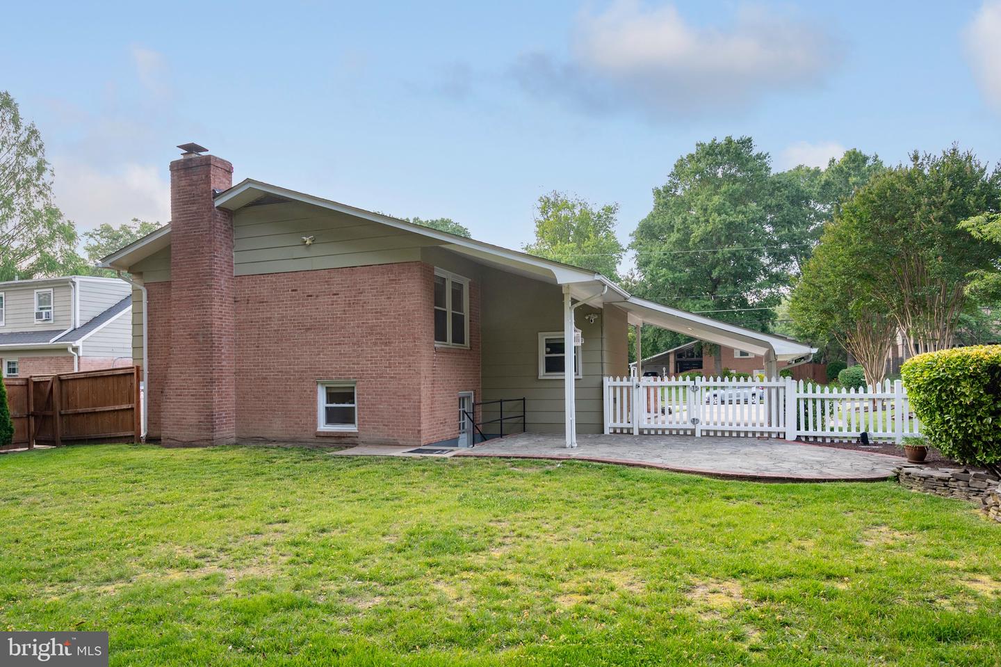 2413 CHILDS LN, ALEXANDRIA, Virginia 22308, 4 Bedrooms Bedrooms, ,3 BathroomsBathrooms,Residential,For sale,2413 CHILDS LN,VAFX2246672 MLS # VAFX2246672