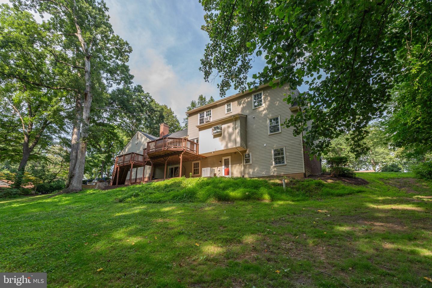 1550 CLOVER DR, FREDERICKSBURG, Virginia 22407, 4 Bedrooms Bedrooms, ,4 BathroomsBathrooms,Residential,For sale,1550 CLOVER DR,VASP2033870 MLS # VASP2033870