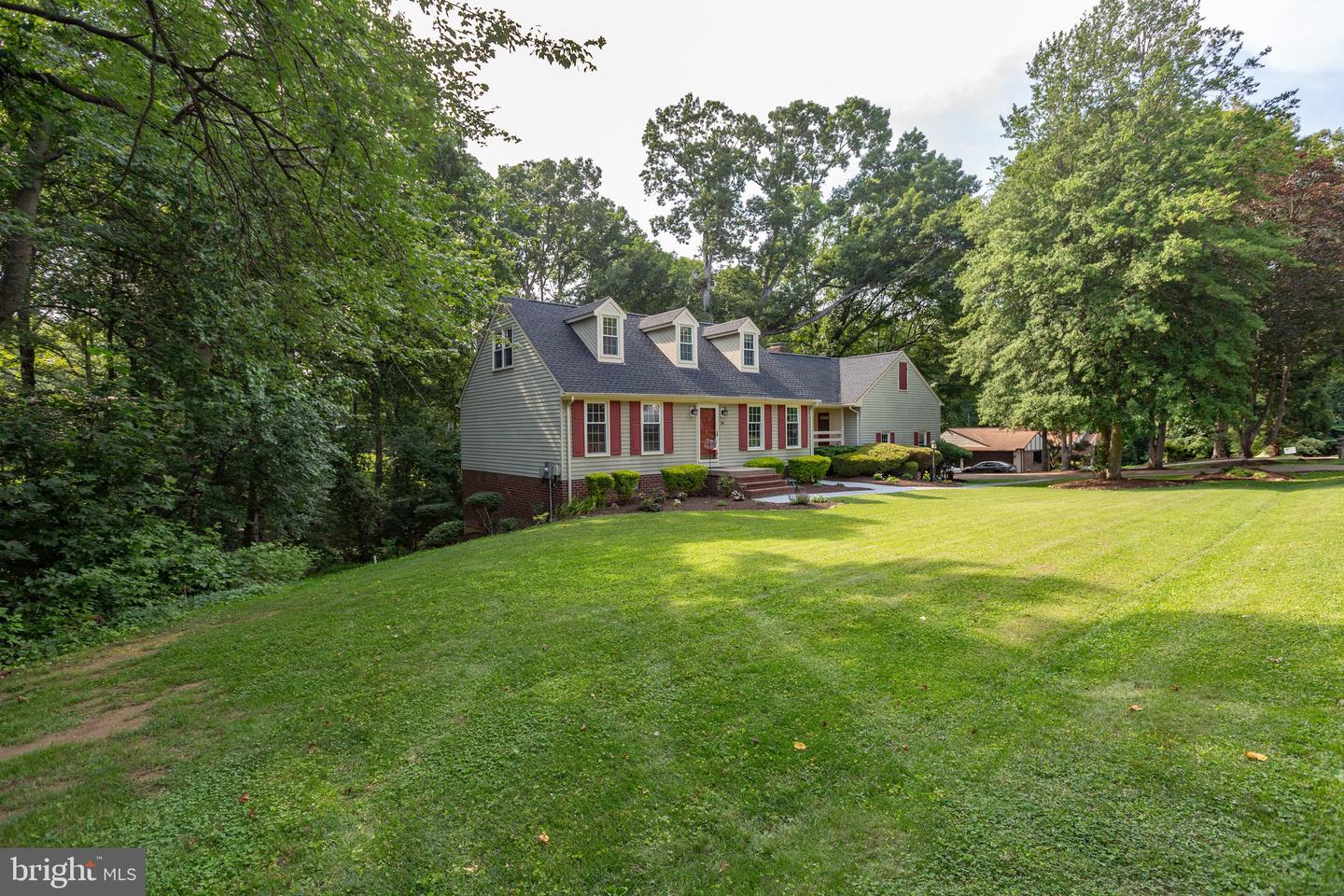 1550 CLOVER DR, FREDERICKSBURG, Virginia 22407, 4 Bedrooms Bedrooms, ,4 BathroomsBathrooms,Residential,For sale,1550 CLOVER DR,VASP2033870 MLS # VASP2033870