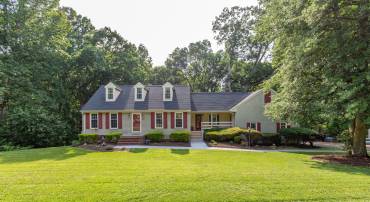 1550 CLOVER DR, FREDERICKSBURG, Virginia 22407, 4 Bedrooms Bedrooms, ,4 BathroomsBathrooms,Residential,For sale,1550 CLOVER DR,VASP2033870 MLS # VASP2033870