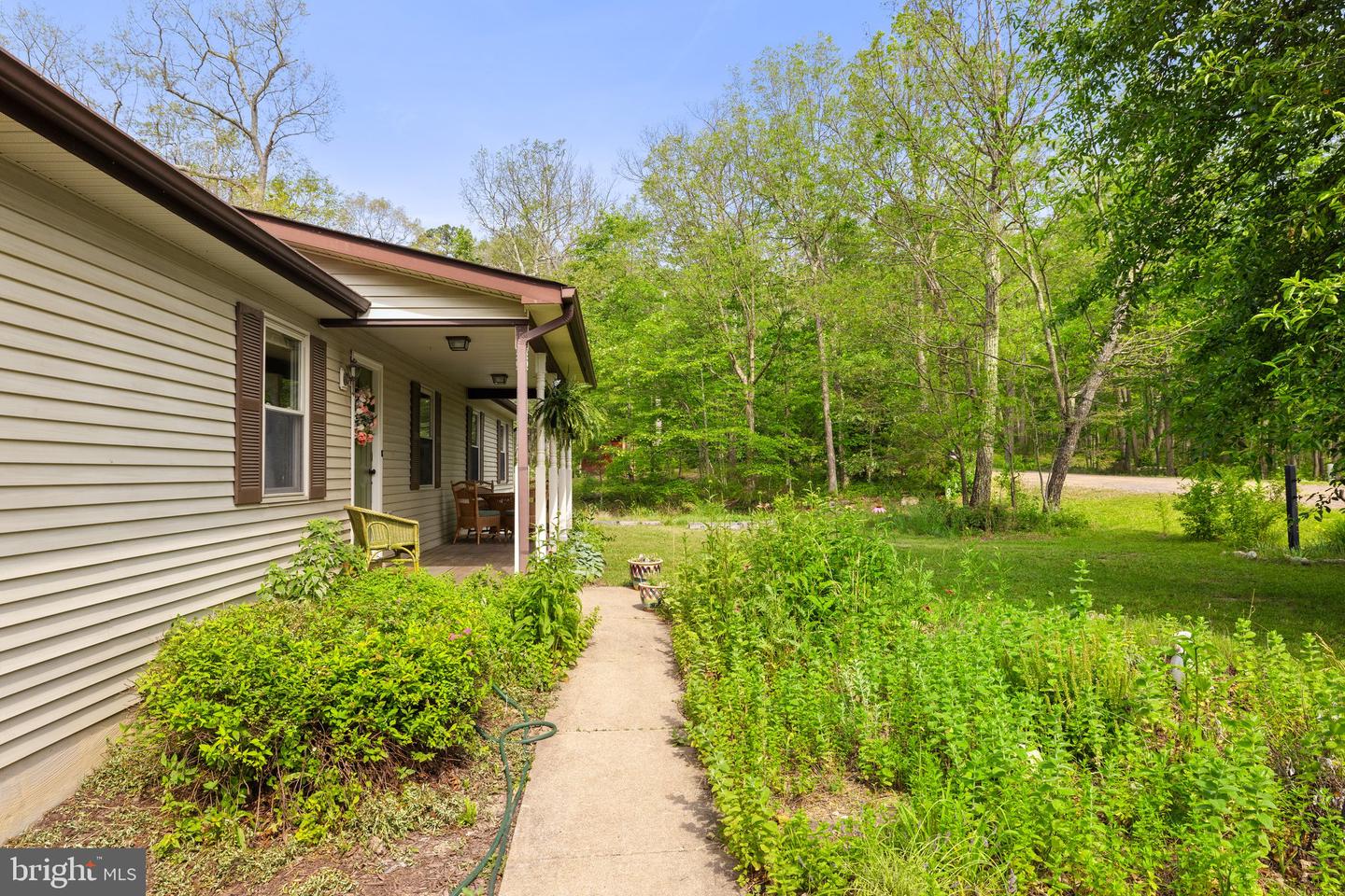 553 MOUNT OF OLIVES TRL, FORT VALLEY, Virginia 22652, 6 Bedrooms Bedrooms, 12 Rooms Rooms,3 BathroomsBathrooms,Residential,For sale,553 MOUNT OF OLIVES TRL,VASH2011692 MLS # VASH2011692