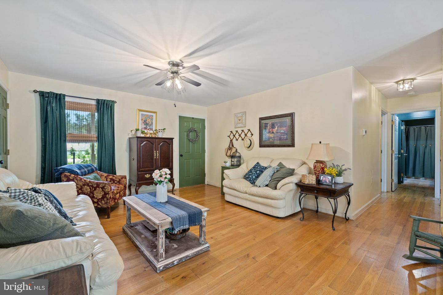 553 MOUNT OF OLIVES TRL, FORT VALLEY, Virginia 22652, 6 Bedrooms Bedrooms, 12 Rooms Rooms,3 BathroomsBathrooms,Residential,For sale,553 MOUNT OF OLIVES TRL,VASH2011692 MLS # VASH2011692