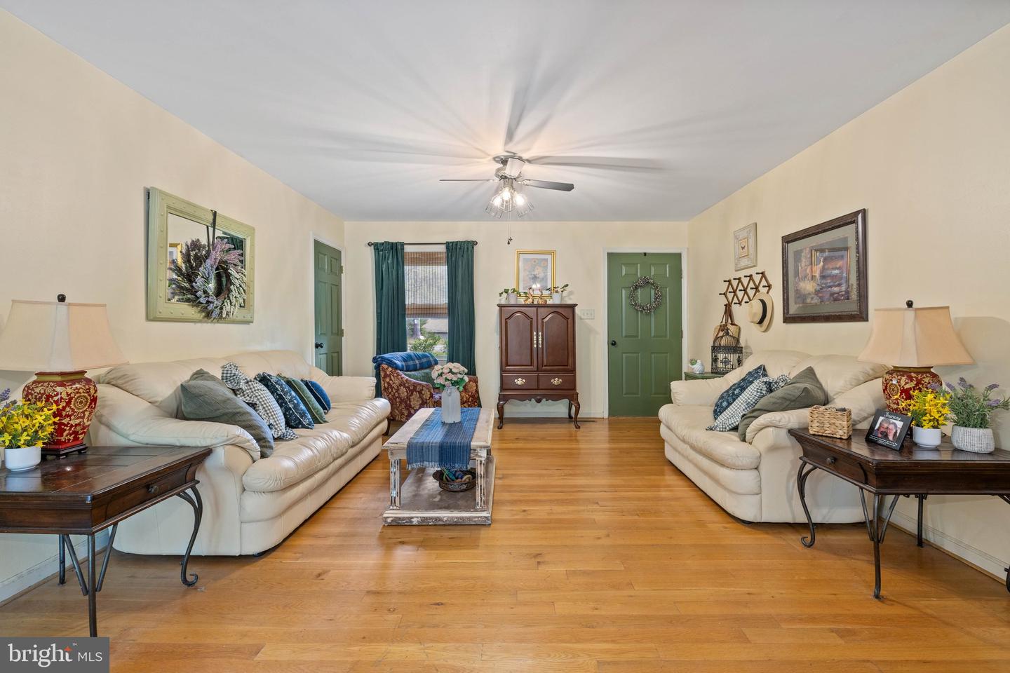 553 MOUNT OF OLIVES TRL, FORT VALLEY, Virginia 22652, 6 Bedrooms Bedrooms, 12 Rooms Rooms,3 BathroomsBathrooms,Residential,For sale,553 MOUNT OF OLIVES TRL,VASH2011692 MLS # VASH2011692